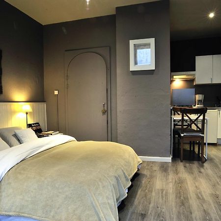 Studio Et Appartement La Tete En L'Air 杜柏 外观 照片