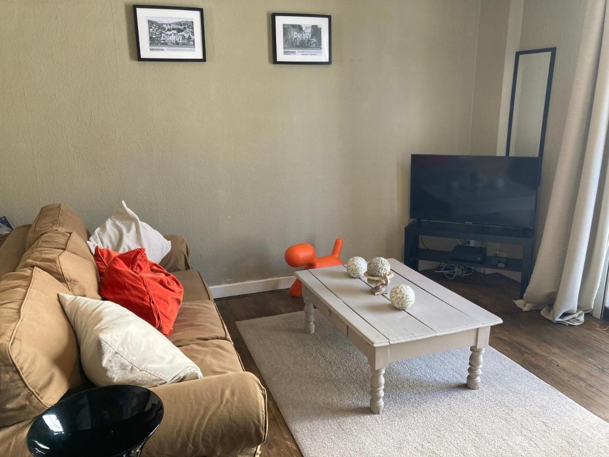 Studio Et Appartement La Tete En L'Air 杜柏 外观 照片