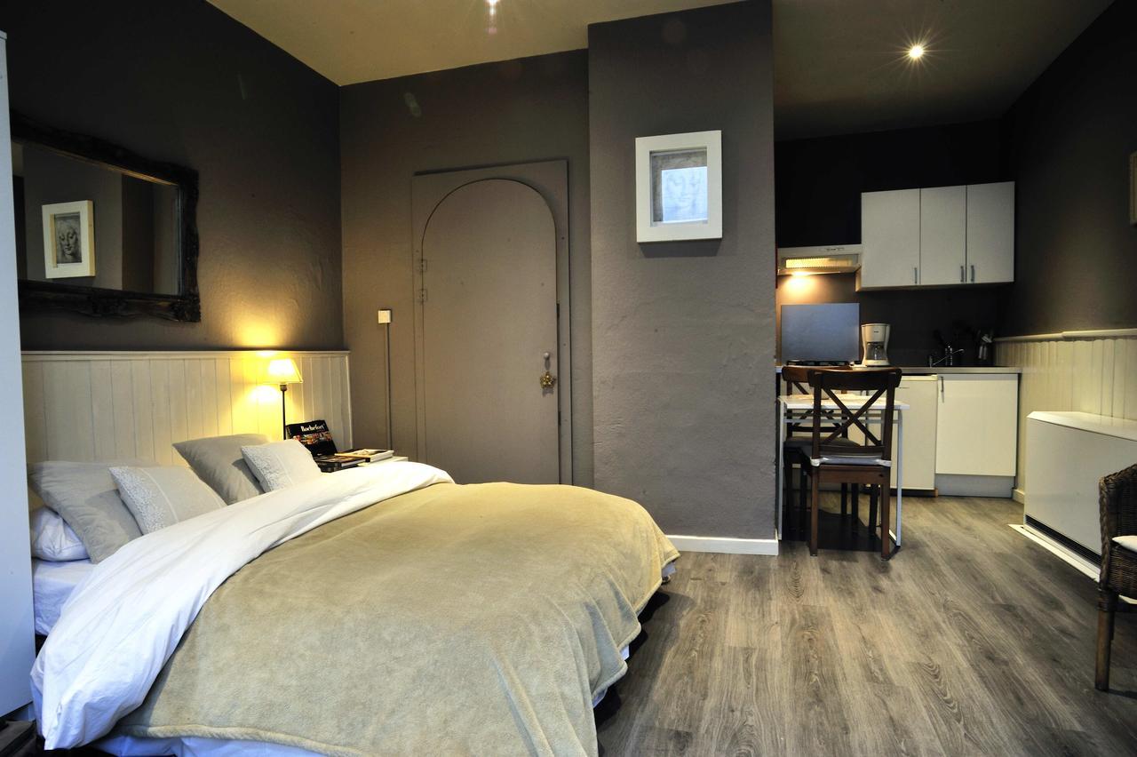 Studio Et Appartement La Tete En L'Air 杜柏 外观 照片